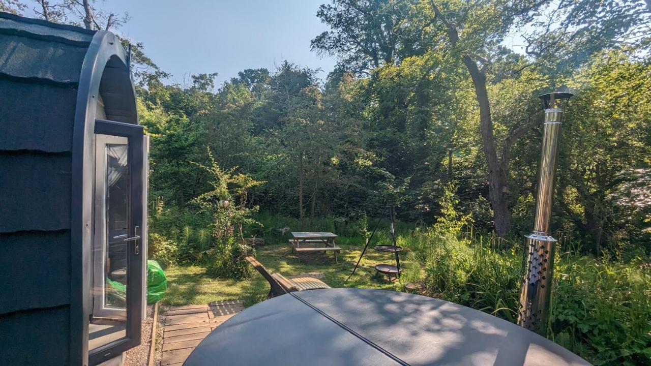 Вілла Emlyn'S Coppice - Luxury Woodland Glamping Холівелл Екстер'єр фото