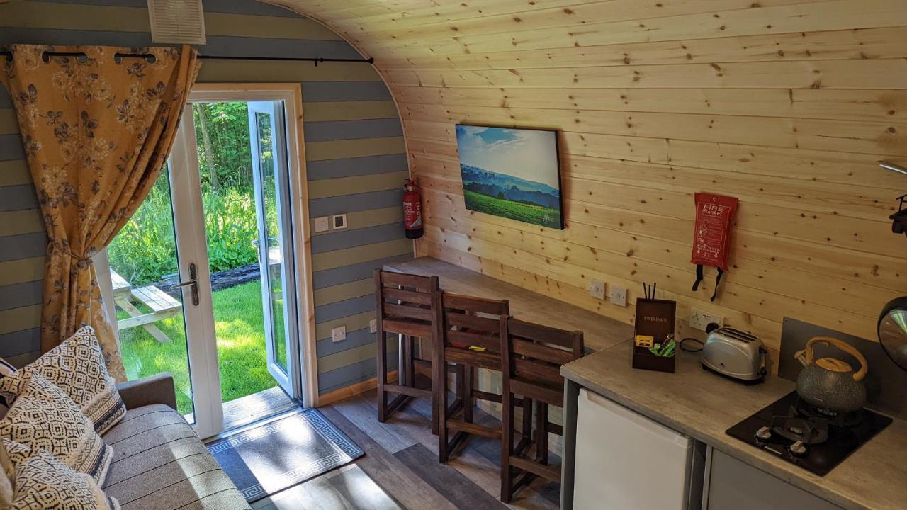 Вілла Emlyn'S Coppice - Luxury Woodland Glamping Холівелл Екстер'єр фото