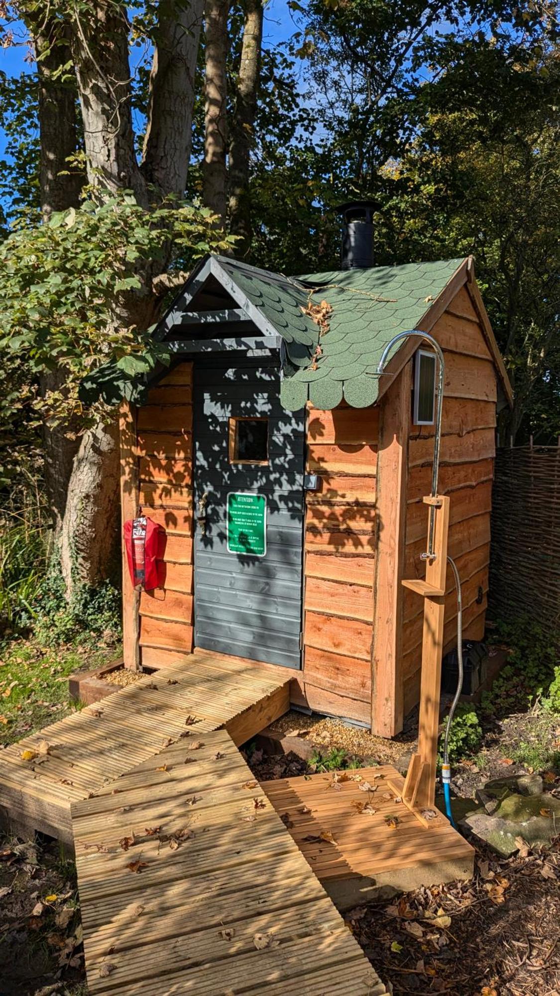 Вілла Emlyn'S Coppice - Luxury Woodland Glamping Холівелл Екстер'єр фото