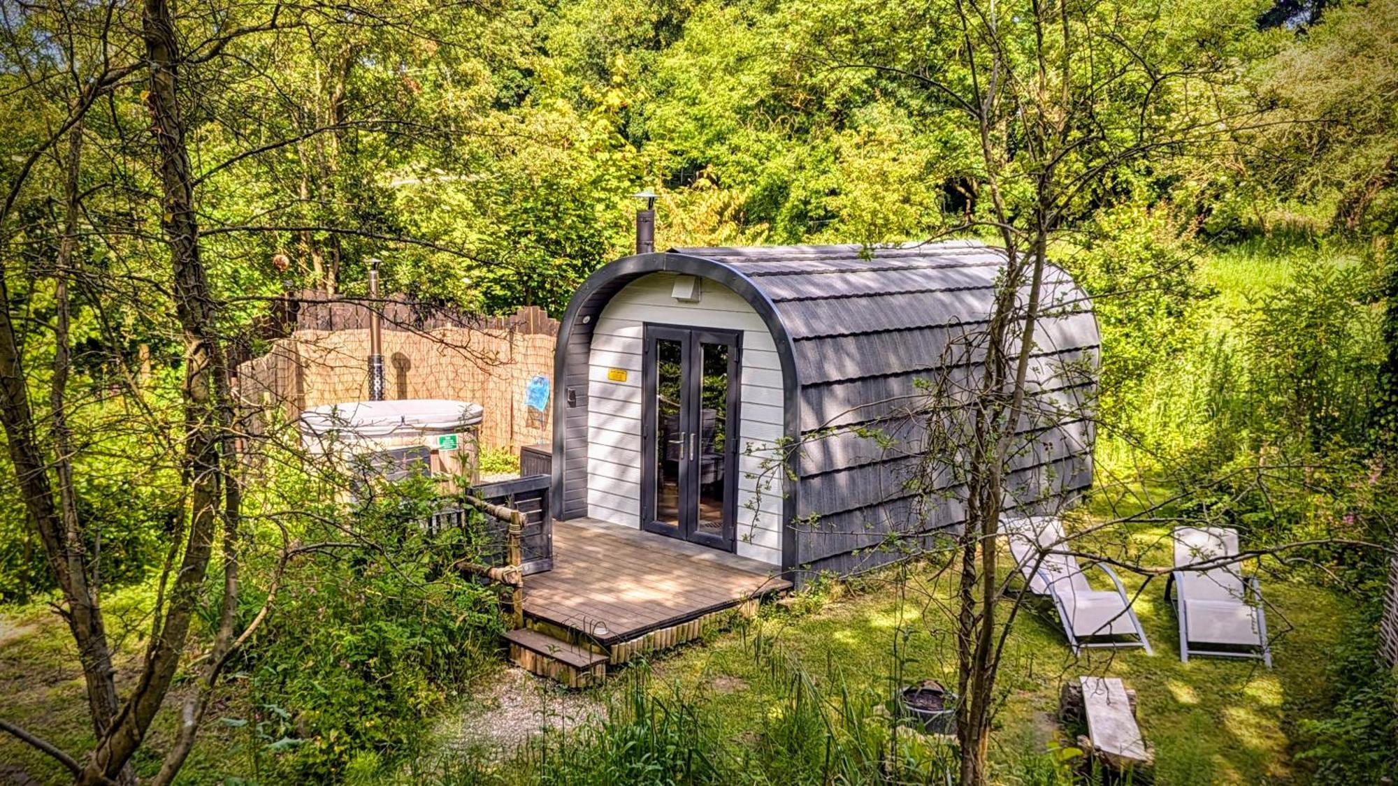 Вілла Emlyn'S Coppice - Luxury Woodland Glamping Холівелл Екстер'єр фото